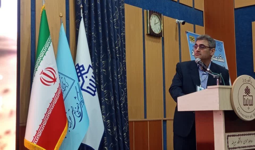 سخنرانی دکتر حمیدرضا ناصری(رئیس مرکز تحقیقات بین‌المللی بیابان) در چهارمین همایش بین‌المللی گردشگری بیابان لوت